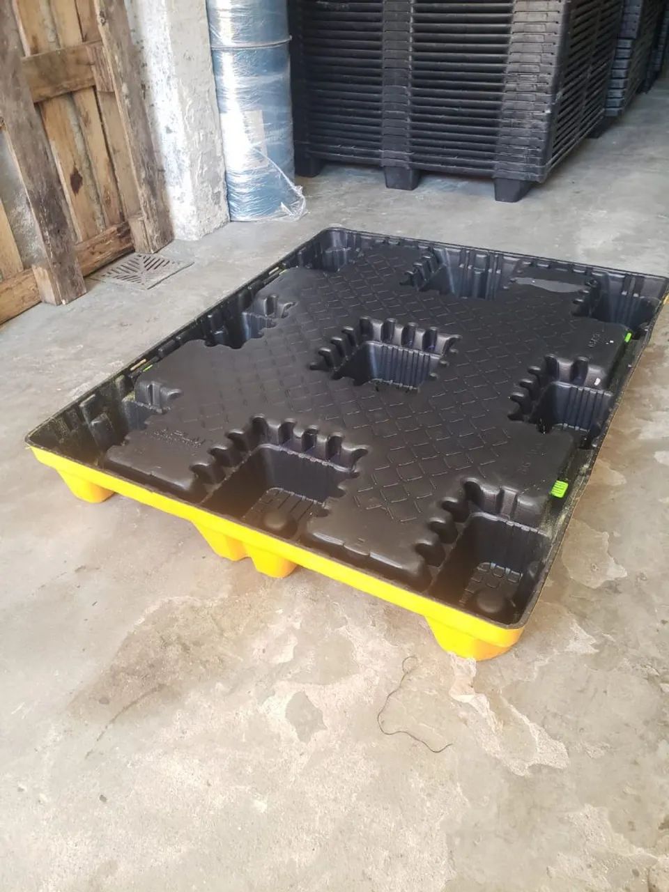 Pallet Pallets Palete de Plastico de Contenção 100x120  * - Foto 2