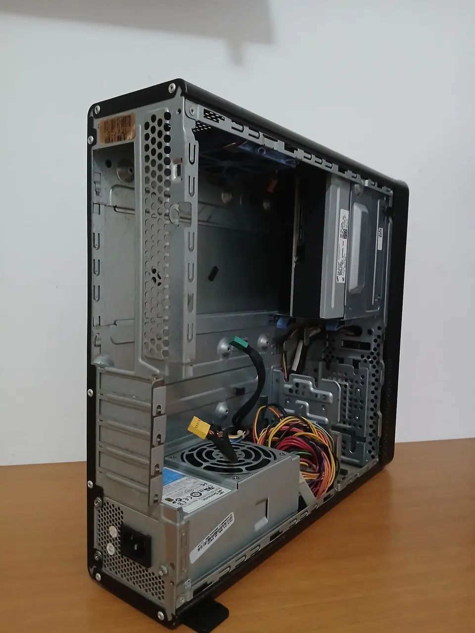 Gabinete e fonte Dell para montar PC. - Foto 3