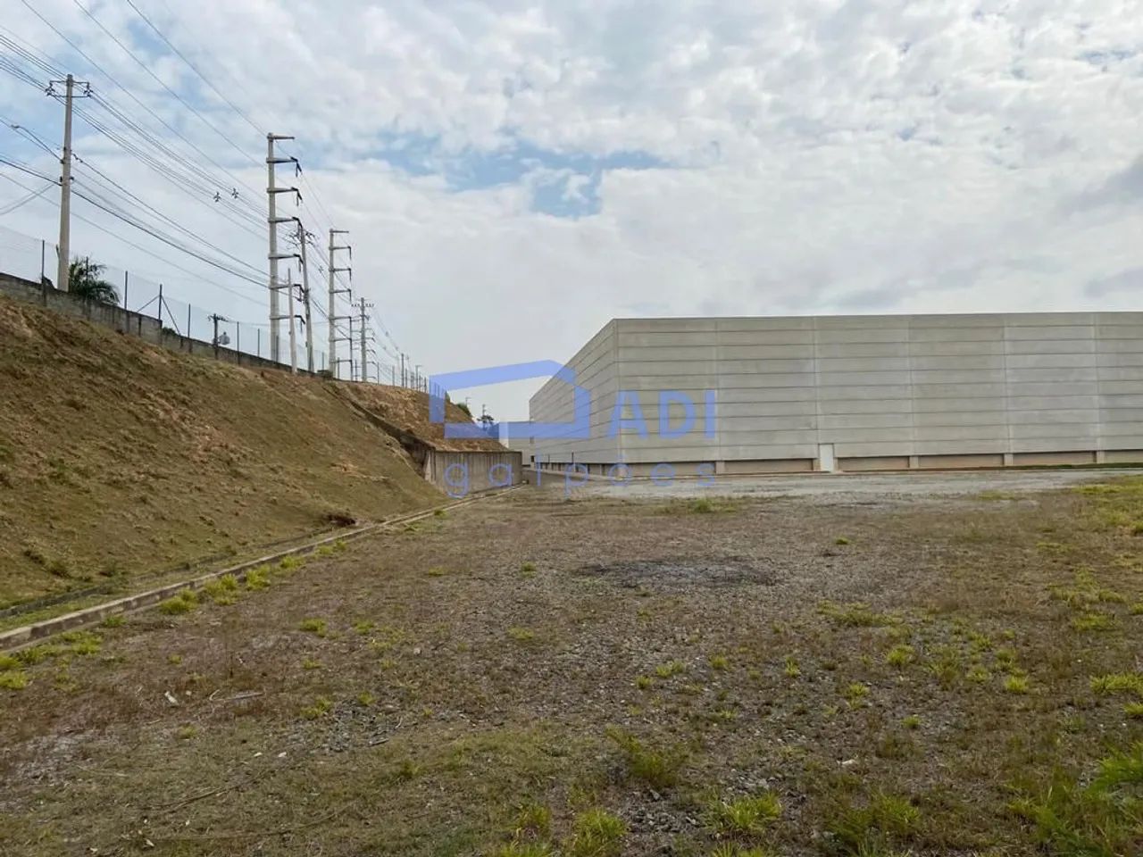 Galpão 10746 m² - Pé direito 12 m - Castello Branco - Araçariguama - Foto 4
