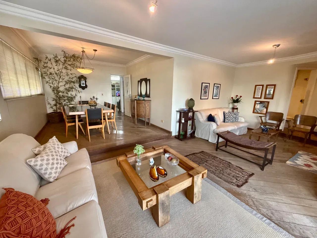 Edifício Maxims | Setor Oeste  205 m² | 4Q sendo 2 suítes | R$ 650.000