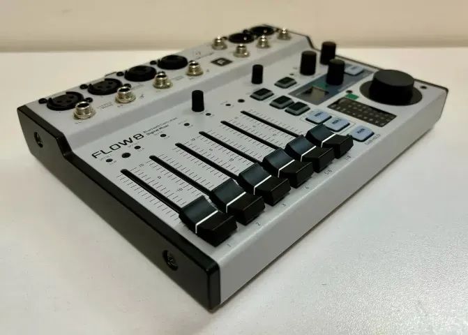 Mesa Flow8 Usb Bluetooth Mixer Digital Behringer - Foto 2