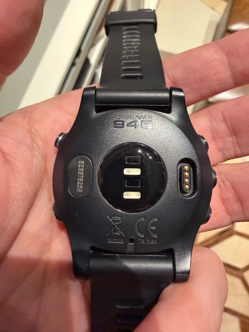 Relógio Garmin Forerunner 945 Music Spotify Gps Smartwatch - Foto 2