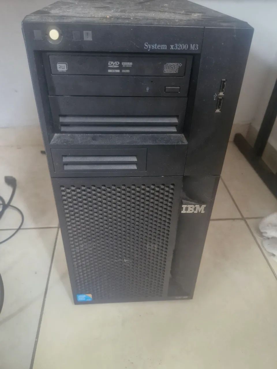SERVIDOR IBM 3200 M3