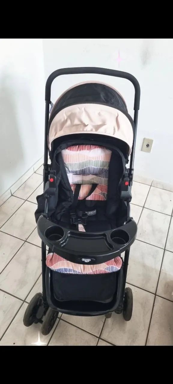 Carrinho e bebê conforto COSCO. Kit completo pouquíssimo utilizado. 