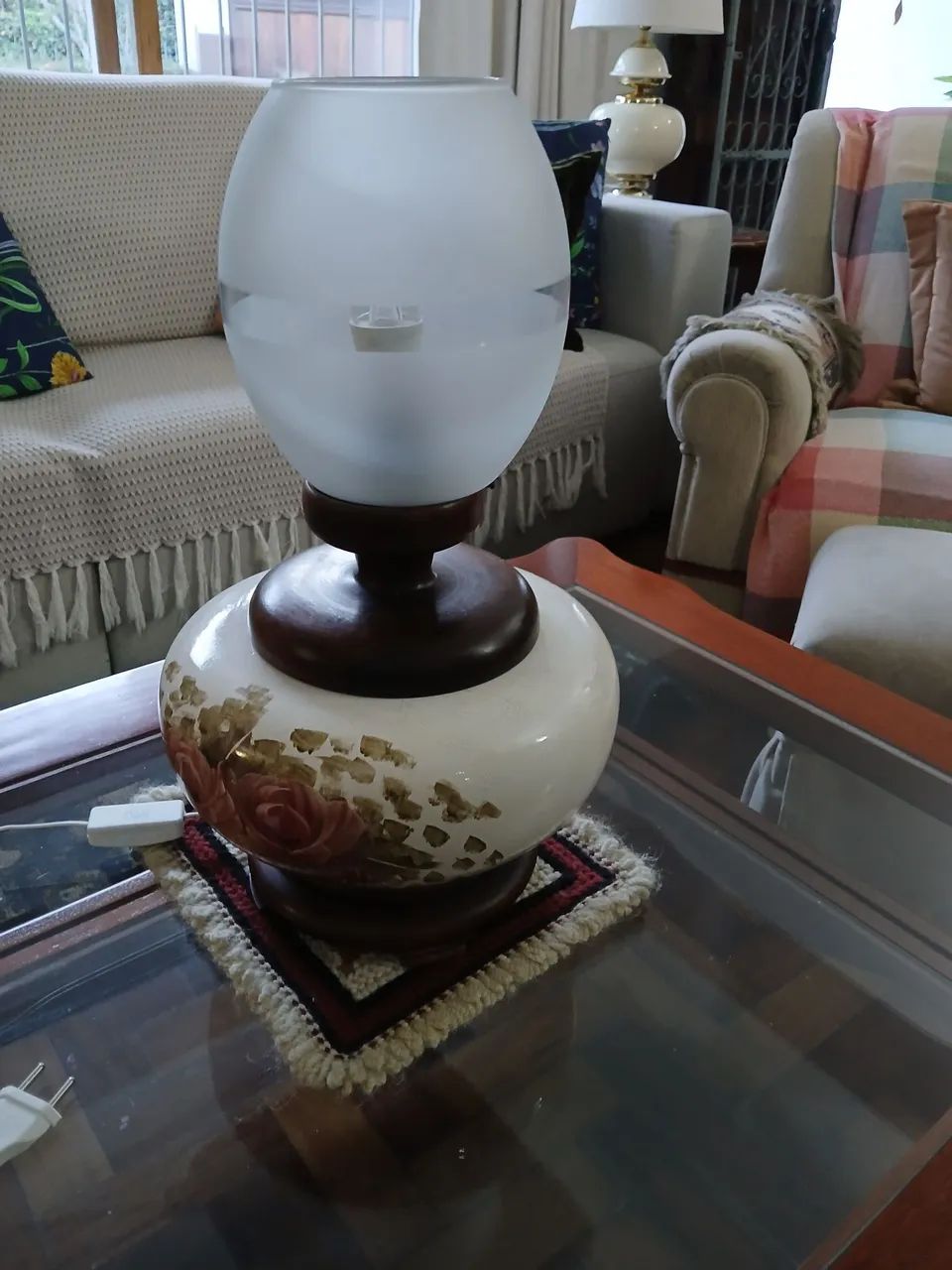 Abajour estilo pata choca.