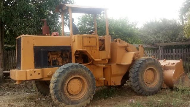 Pa carregadeira caterpillar modelo 71h ano 82 ,
