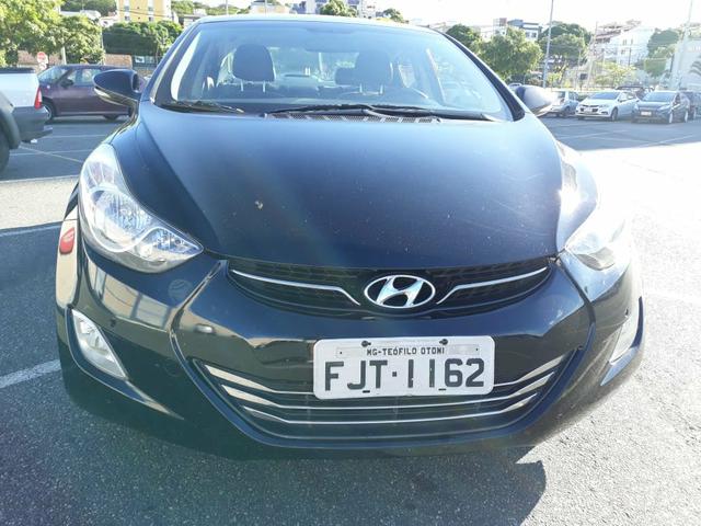 Vendo ou Troco Elantra Flex 2.0 2013 com multimídia - Foto 2