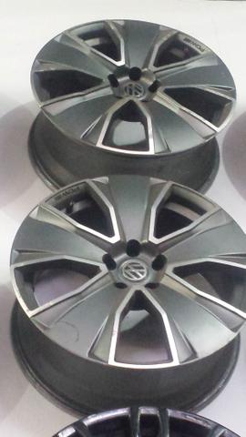 Roda aro 19 trevo Pdw grafite fosca VW Jetta 5X112 jogo