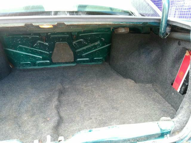 Vende-se um Santana ano 2000 e 2000 bem conservado 9000 - Foto 5