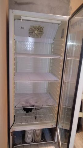 Freezer expositor