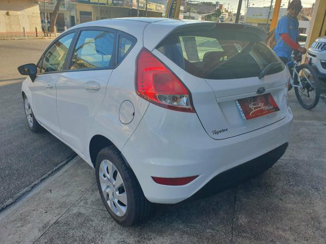 New Fiesta 2016 R$ 15.900 - Foto 7
