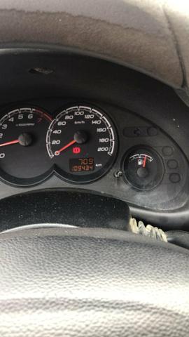 Vendo classic 1.0 completo 2014 - Foto 4