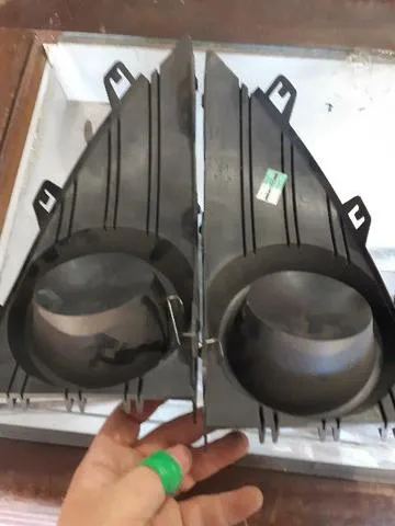 acabamento farol milha fluence