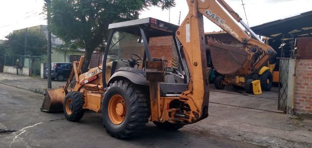 Retroescavadeira Case 580M 4x4 Ano 2009 - Foto 5