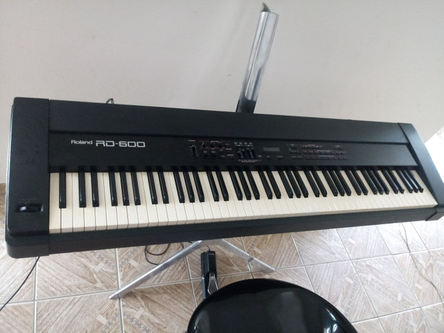 Piano Digital Roland Rd 600 Instrumentos Musicais Centro Indaiatuba Olx