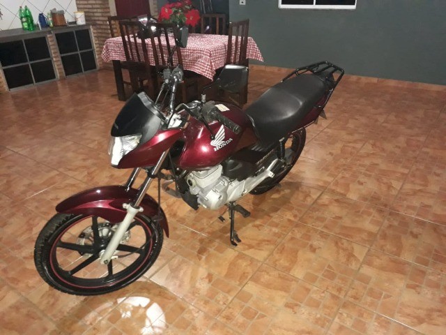 VENDO MOTO HONDA/CG 150 TITAN EX