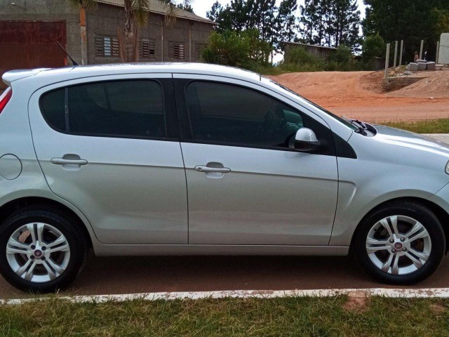 Palio 1.6 Mpi Essence 16V Flex 4P Automático 2013