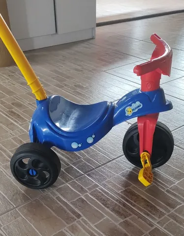 Velotrol triciclo andador com pedal mini moto de brinquedo com tres rodas  motoquinha infantil verde motinha de plastico motoca com empurrador