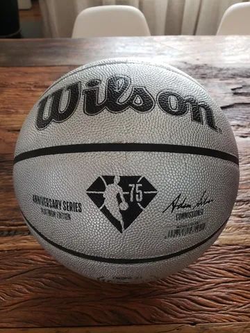 Bola de basquete wilson  +14 anúncios na OLX Brasil