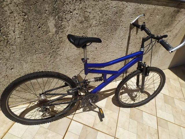 Bike aro 26 ideal para projetinho de grau - Ciclismo - Arapoanga  (Planaltina), Brasília 1251316874