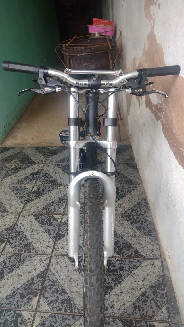 GIOS FRX 29 com rodas aro 26, como será que se saiu em uma pista