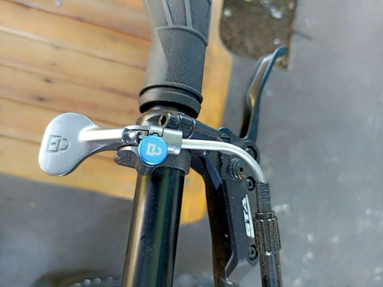 Linda First Shelby Gold - aceitamos outra bike como parte do pagamento. - Foto 2