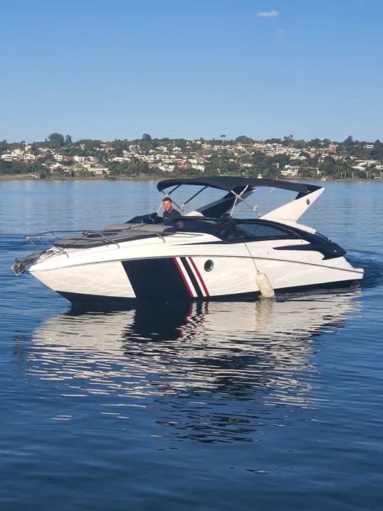 Lancha Royal Mariner 270 cabinada ano 2018. - Foto 3