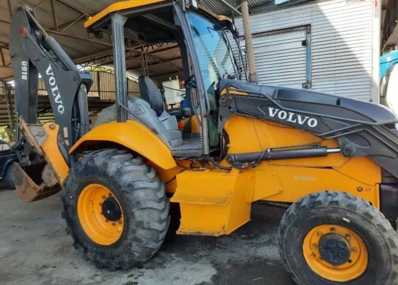 Trator Volvo - Excelente estado