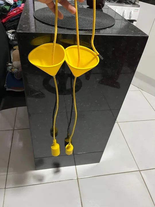 Vendo dois pendentes