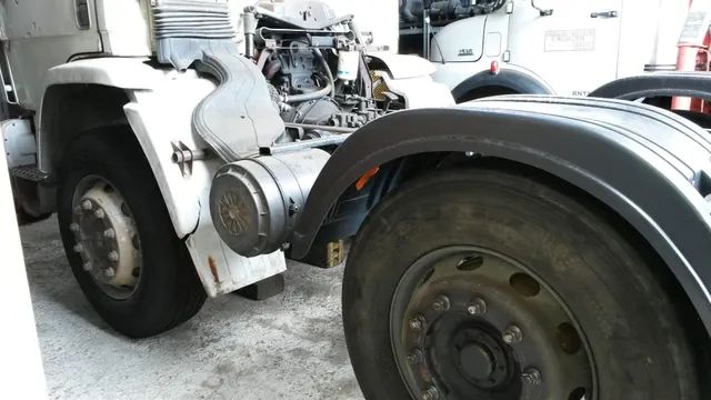 Caminhão MB 1720 4 eixos  - Foto 2
