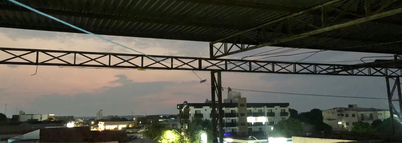 Vendo estrutura metálica 