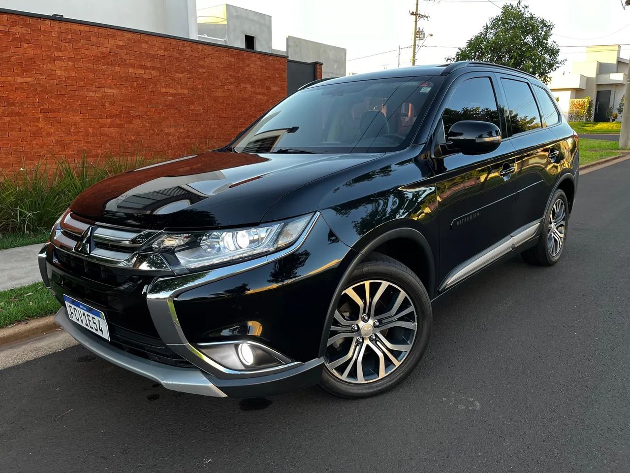 Mitsubishi Outlander 2.0 16V Aut. 2016 Impecável 