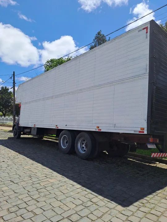 VENDA BAÚ DE CAMINHÃO 