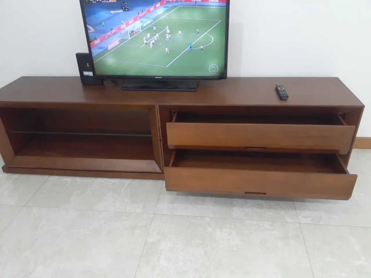 Rack para TV em madeira - Foto 2