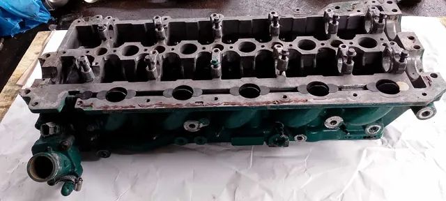 Cabeçote volvo penta D3 190 (precisa revisar) - Foto 4