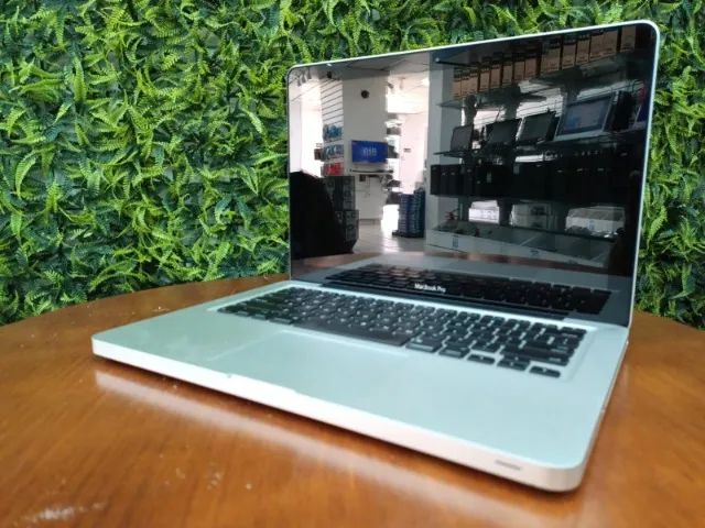 MacBook Pro a1278 -Mac OS Catalina Core i7 /4GB DDR3L /SSD 240GB / 13.3"/Intel HD Graphics - Foto 2