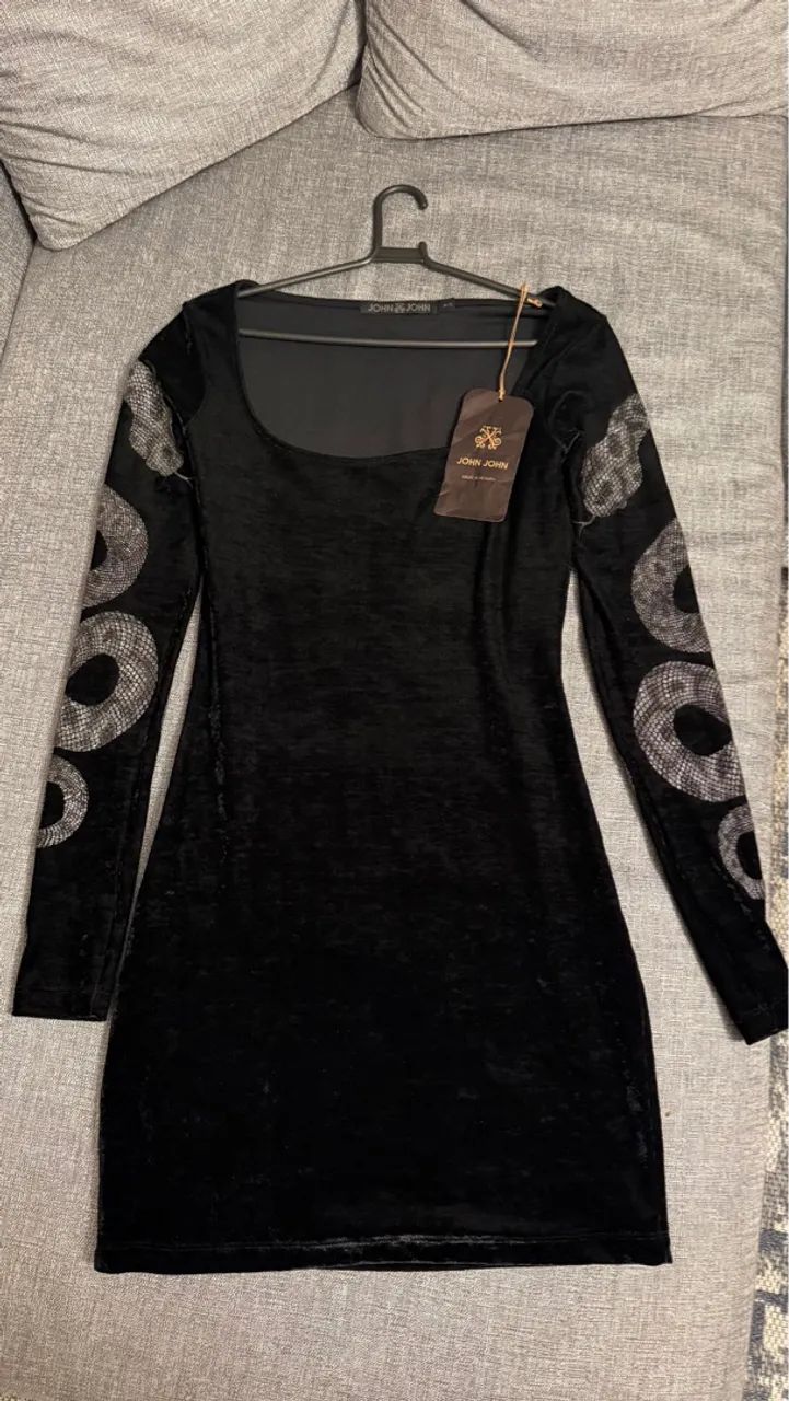 Vestido preto John John  - Foto 2