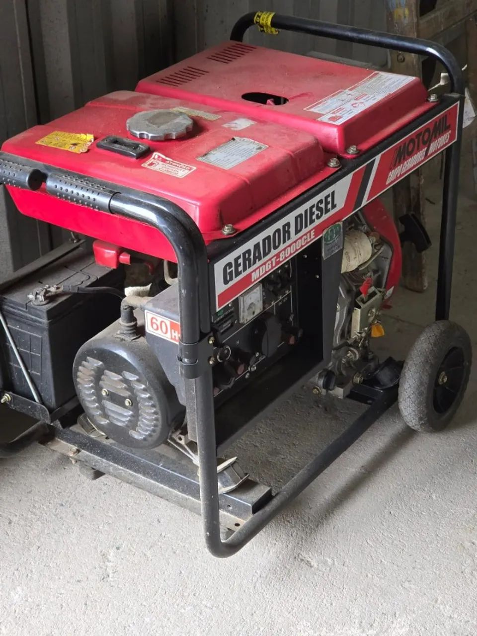 Gerador Diesel Motomil MDGT-8000CLE 13HP 220/380V