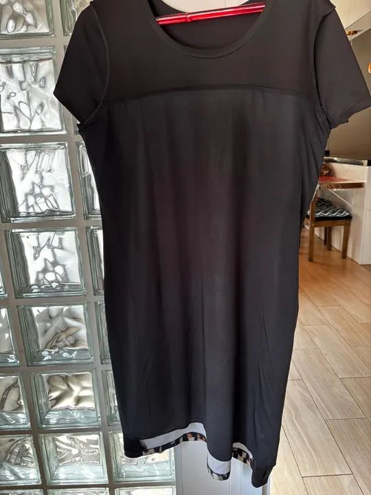 Vestido preto com estampa de onça - Foto 5