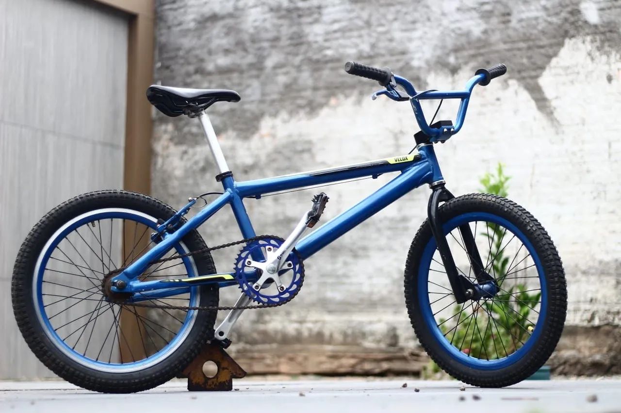 Bicicleta aro 20 em alumínio 