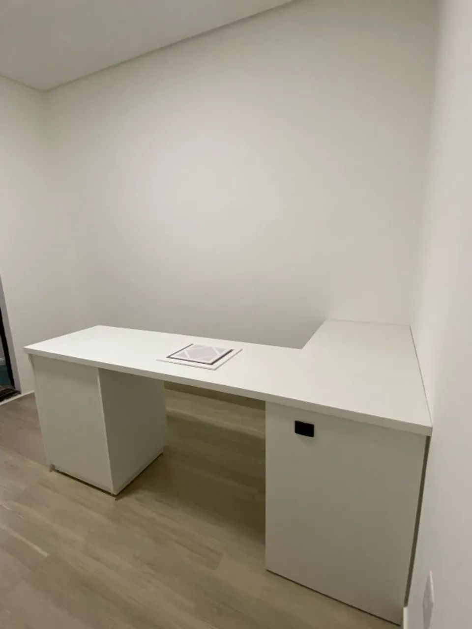BANCADA/MESA  PARA NAILS NOVA 100% MDF DIRETO DE FABRICA  - Foto 2