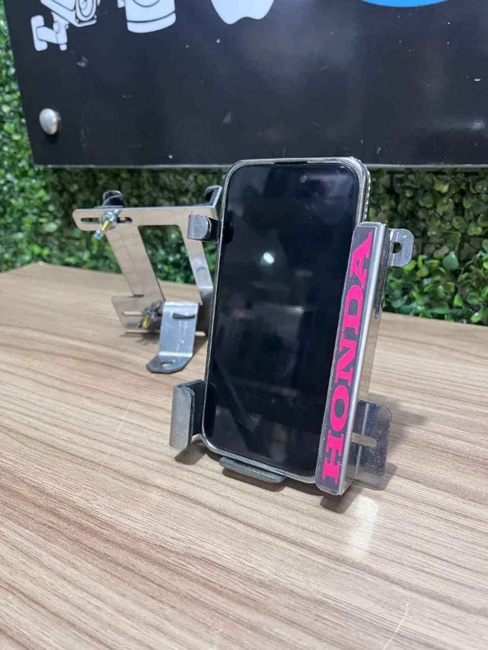 Suporte para Celular na Moto com Material de Ferro/Inox - Foto 2