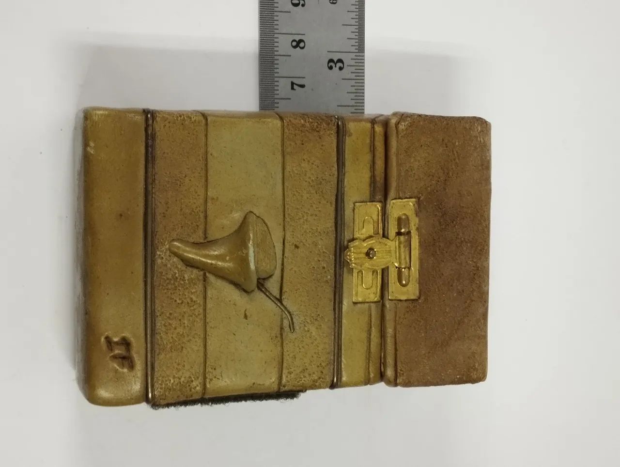 Caixa de cigarros decorativa artesanal com detalhes exclusivos - Foto 5