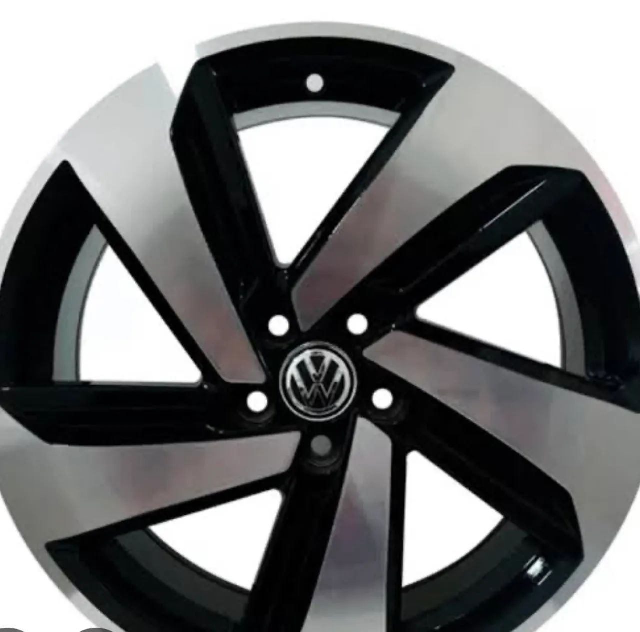 Jogo de rodas polo GTI aro 17x6 furação 4x100 cor preto diamantado