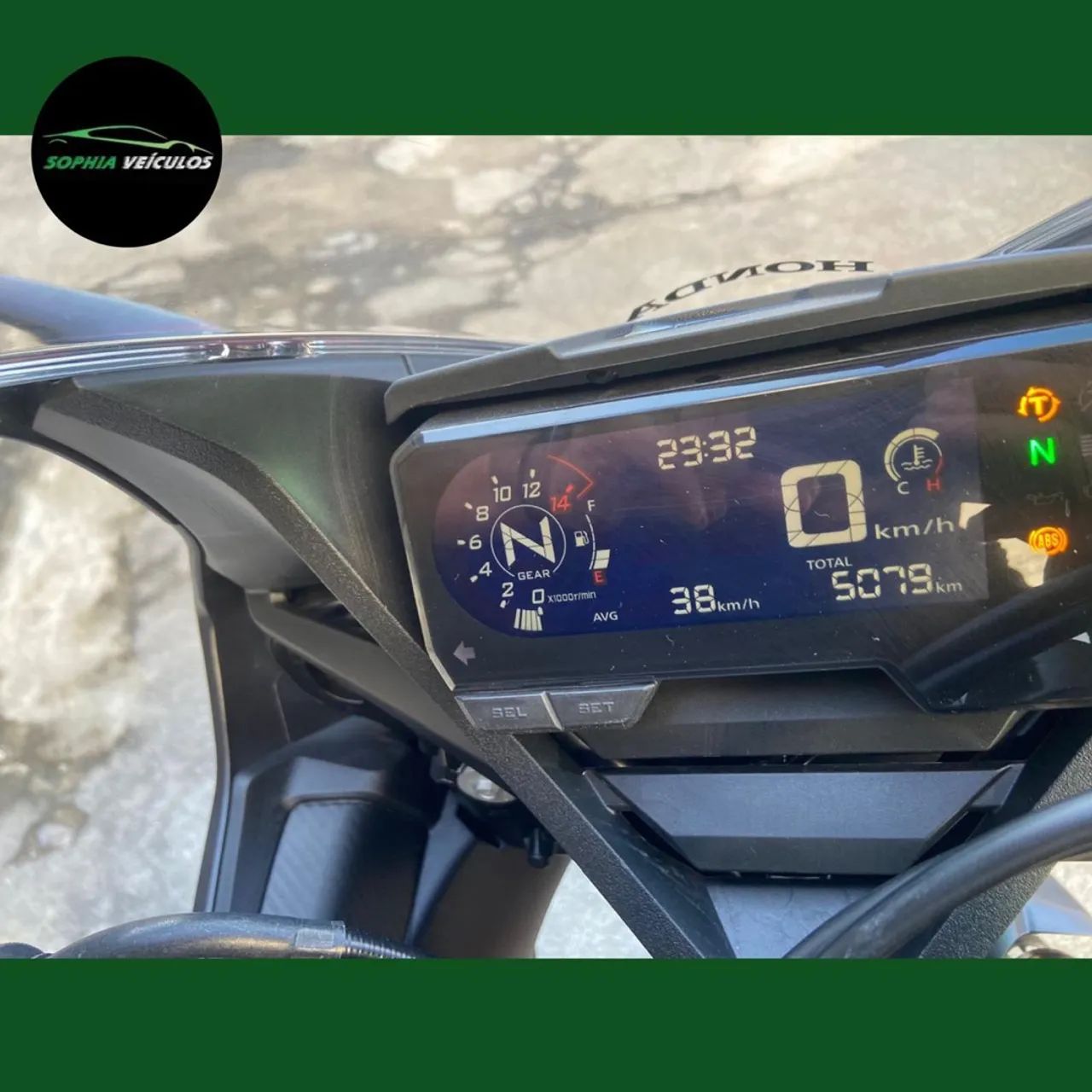 Honda CB 650R 2022 - Impecável - Foto 9