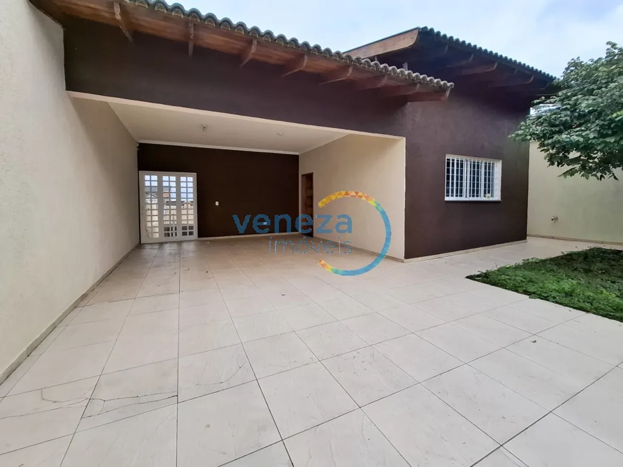 Casa Residencial com 3 quartos à venda por R$ 700000.00, 167.00 m2 - PACAEMBU - LONDRINA/P