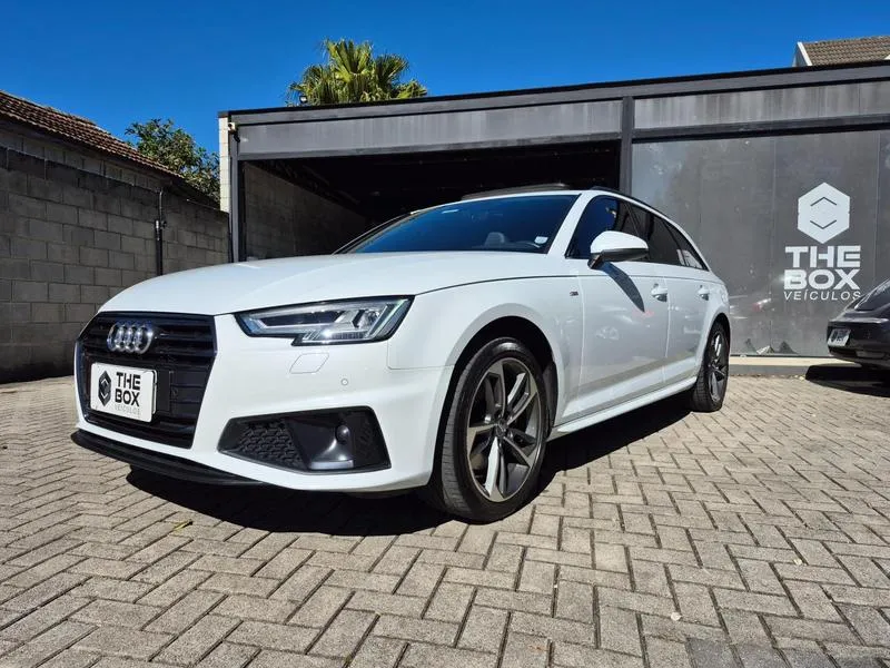 AUDI A4 AVANT PRESTIGE PLUS 2.0TFSI S-LINE 2019