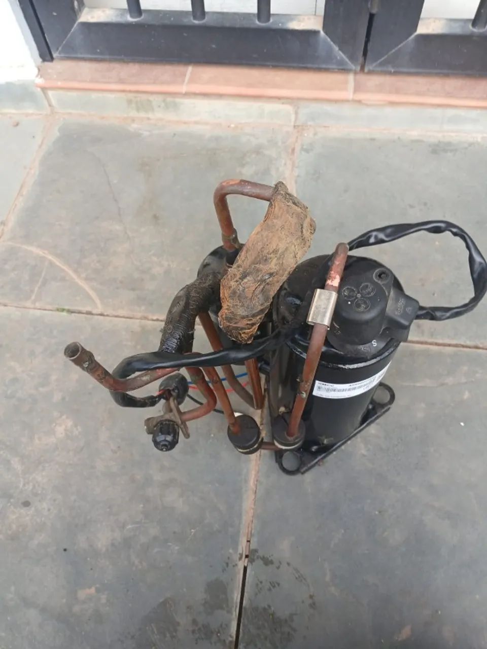 Compressor rotativo Carrier inverter 9000BTUS usado - Foto 5