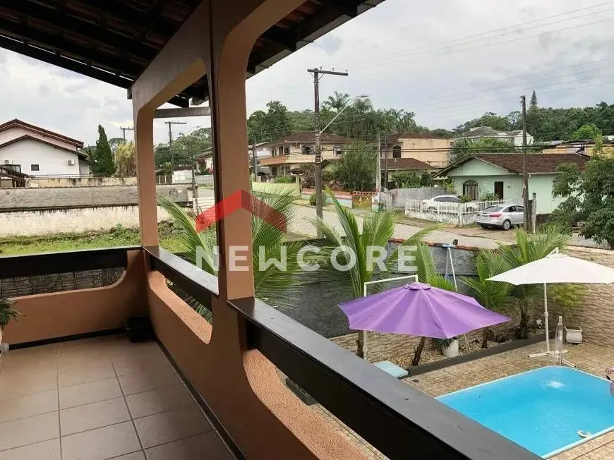 Casa em Rua Presidente Nilo Peçanha - Floresta - Joinville/SC
