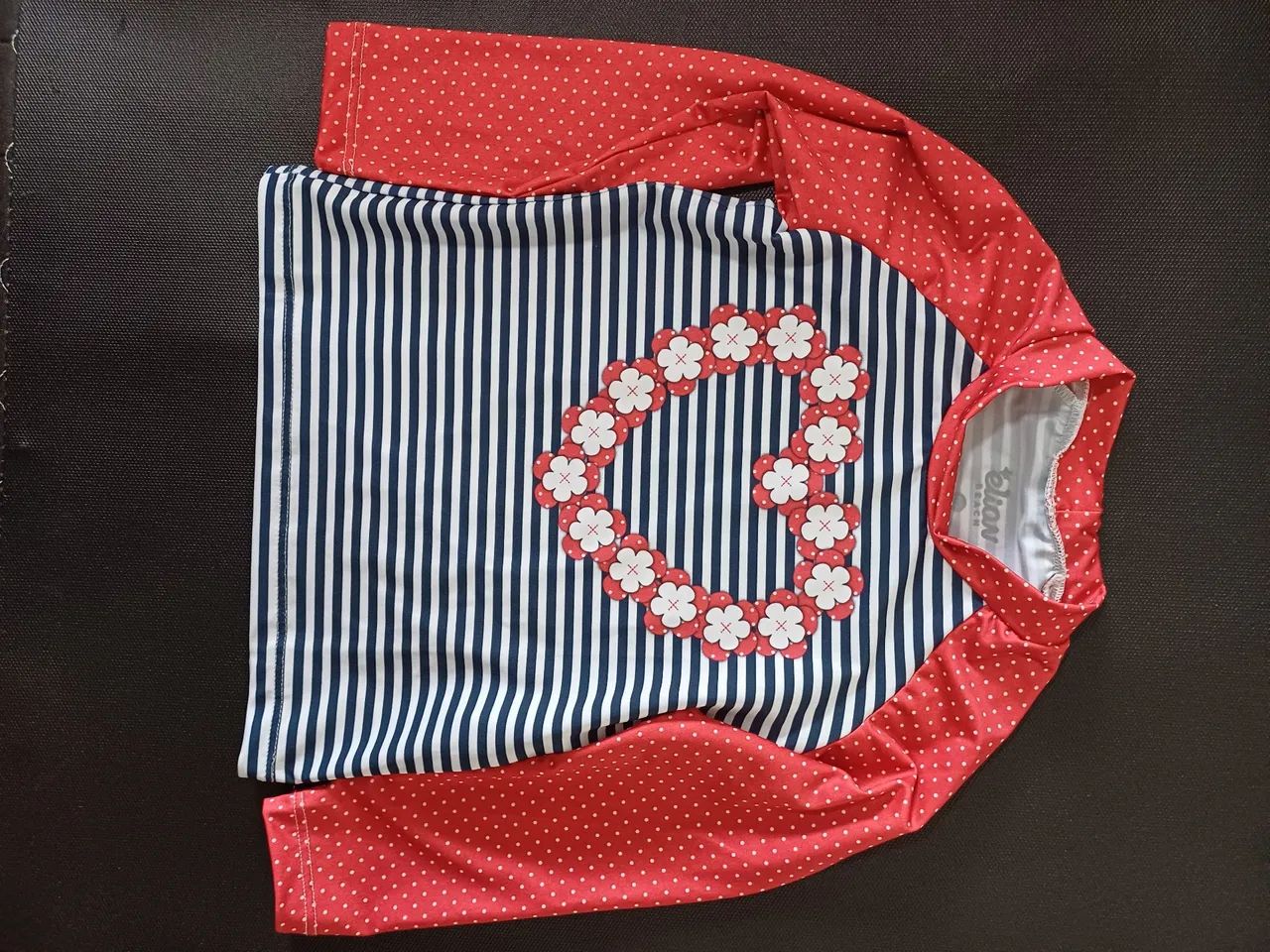 Conjunto de roupas para banhos de piscina, rio ou mar. - Foto 2